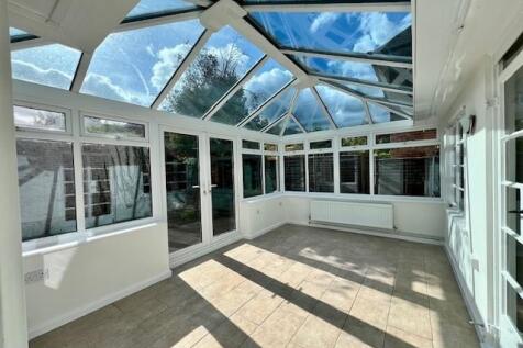 Conservatory x 5.jpg