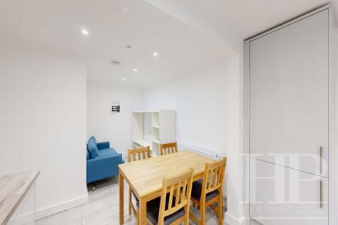 Communal Kitchen/Living Room