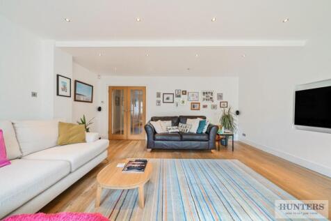 Extended Lounge View 3