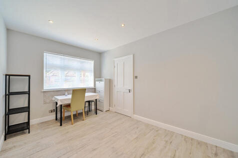 17-682322a02d048-...