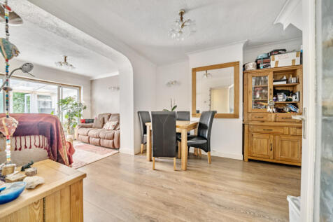 1318901-5-686553e...