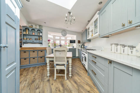 1324340-18-686fed...