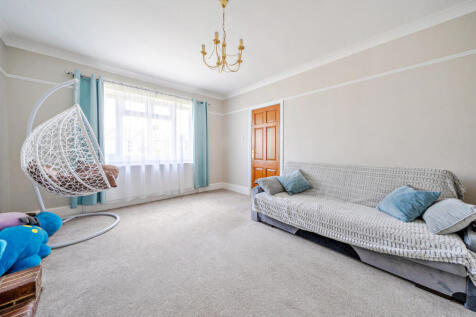 1348607-5-68c89be...