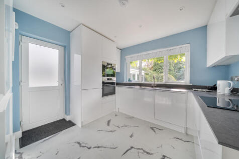 1375790-6-690cab3...