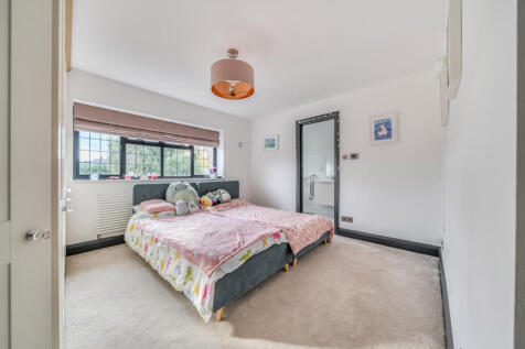 1374280-20-690e5d...