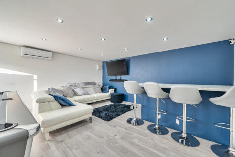 1386548-17-692ed6...