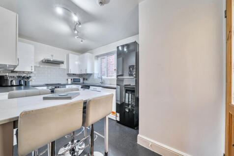 1386548-5-692ecb9...