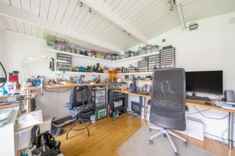 1364073-23-68ed8e...