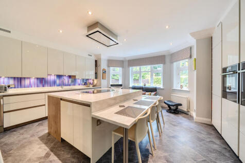 1339773-15-68a732...