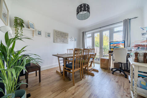 1403176-4-697a11d...