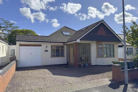 The Crescent Hagley 1.jpg