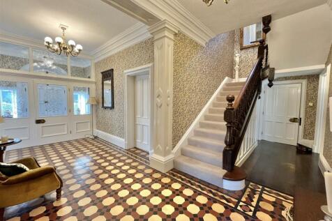 Entrance Porch &amp; Hall