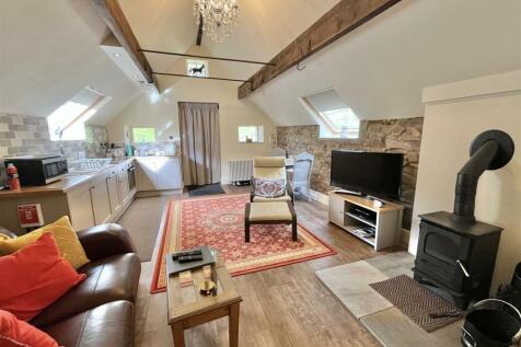 Open Plan Lounge &amp; Kitchen