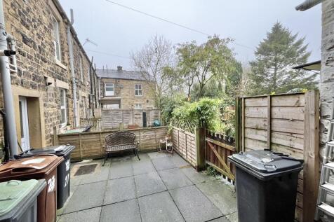 Shared Rear Yard and Gardens