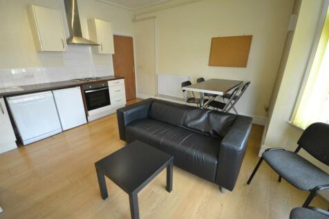 FIRST FLOOR FLAT
