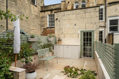 1361505-5-68e01fa...