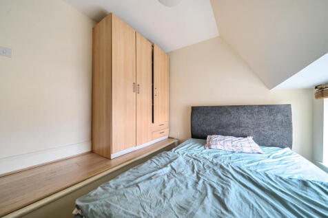 1342971-4-68a5bed...