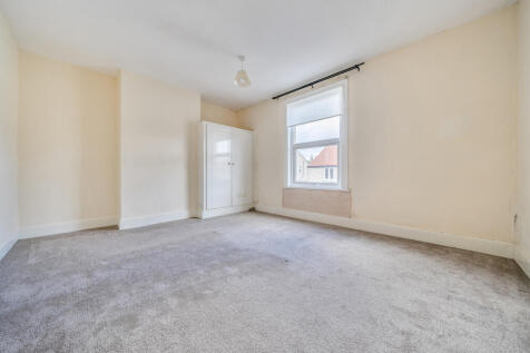 1349844-8-68b9694...