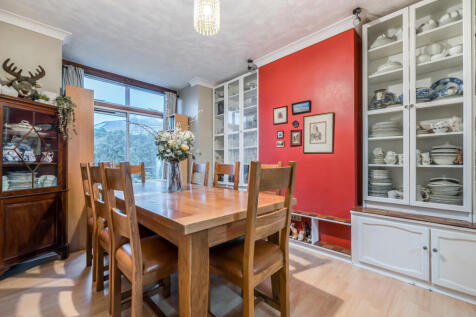 1380173-9-69446ad...