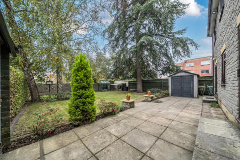 1364362-3-68ee810...