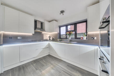 1364362-8-68ee81d...