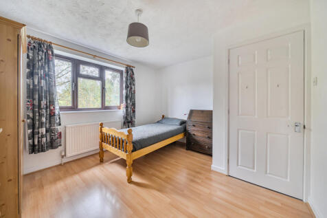 1364362-21-68ee82...