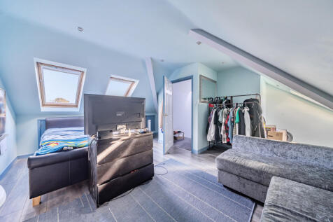 1382738-9-691f4b9...