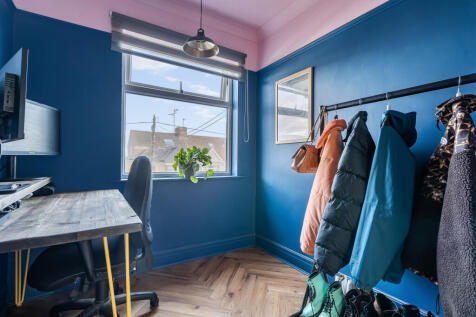 1388154-21-69493e...