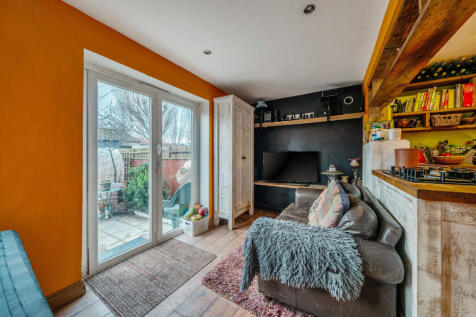 1388316-15-694143...