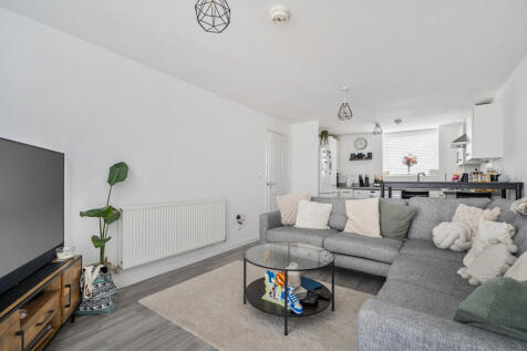 1385013-8-692d7c4...