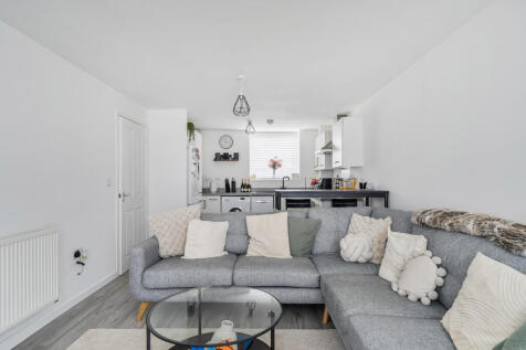 1385013-10-692d7c...