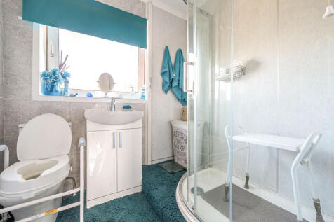 1317354-15-686af4...