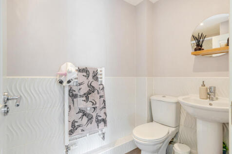 1327085-15-6889eb...