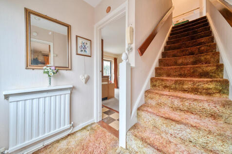 1336547-1-689a050...