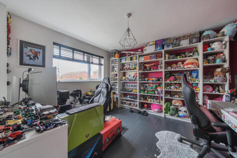 1341843-1-68a492e...