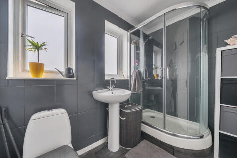 1341843-4-68a4938...