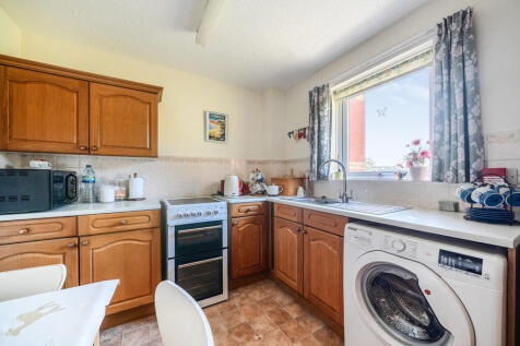 1350692-4-68c291b...