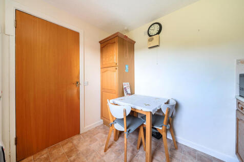 1350692-6-68c2920...