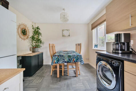 1300272-8-684822c...