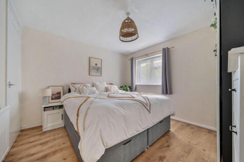 1300272-32-684823...