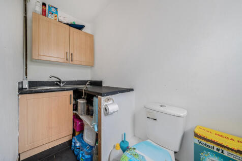 1312805-17-685aee...