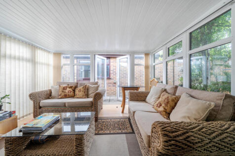 1312423-6-685bbfa...