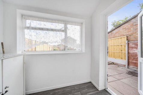 1344618-8-68ae437...