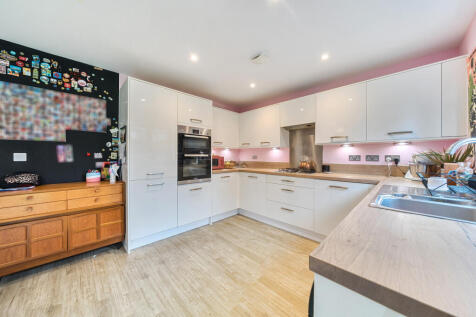 1364423-10-68ef82...