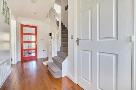 1371593-12-68fb8f...