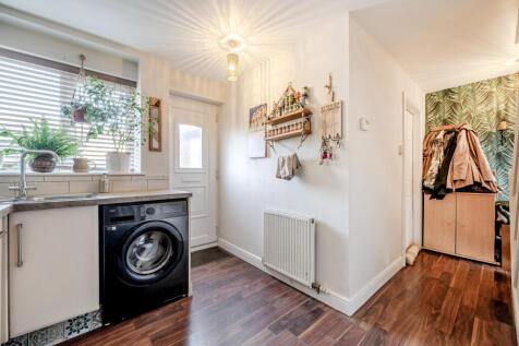 1389155-9-6945406...