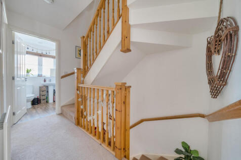 1348318-19-68cd80...