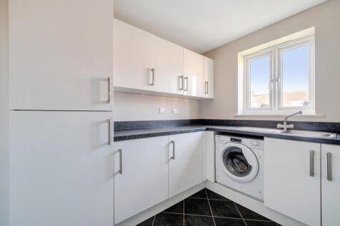 1380288-5-691c5a9...