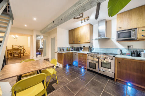 1372510-5-6911e7a...