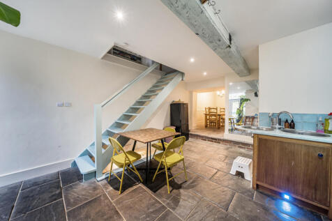 1372510-4-6911e65...